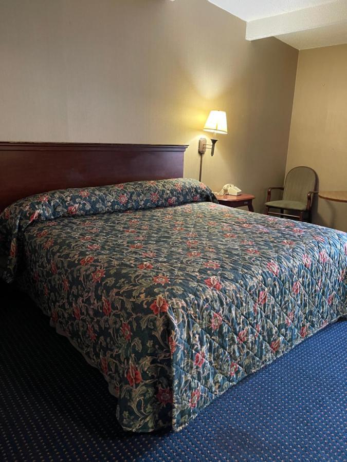 Budget Inn Temple Hills Kültér fotó