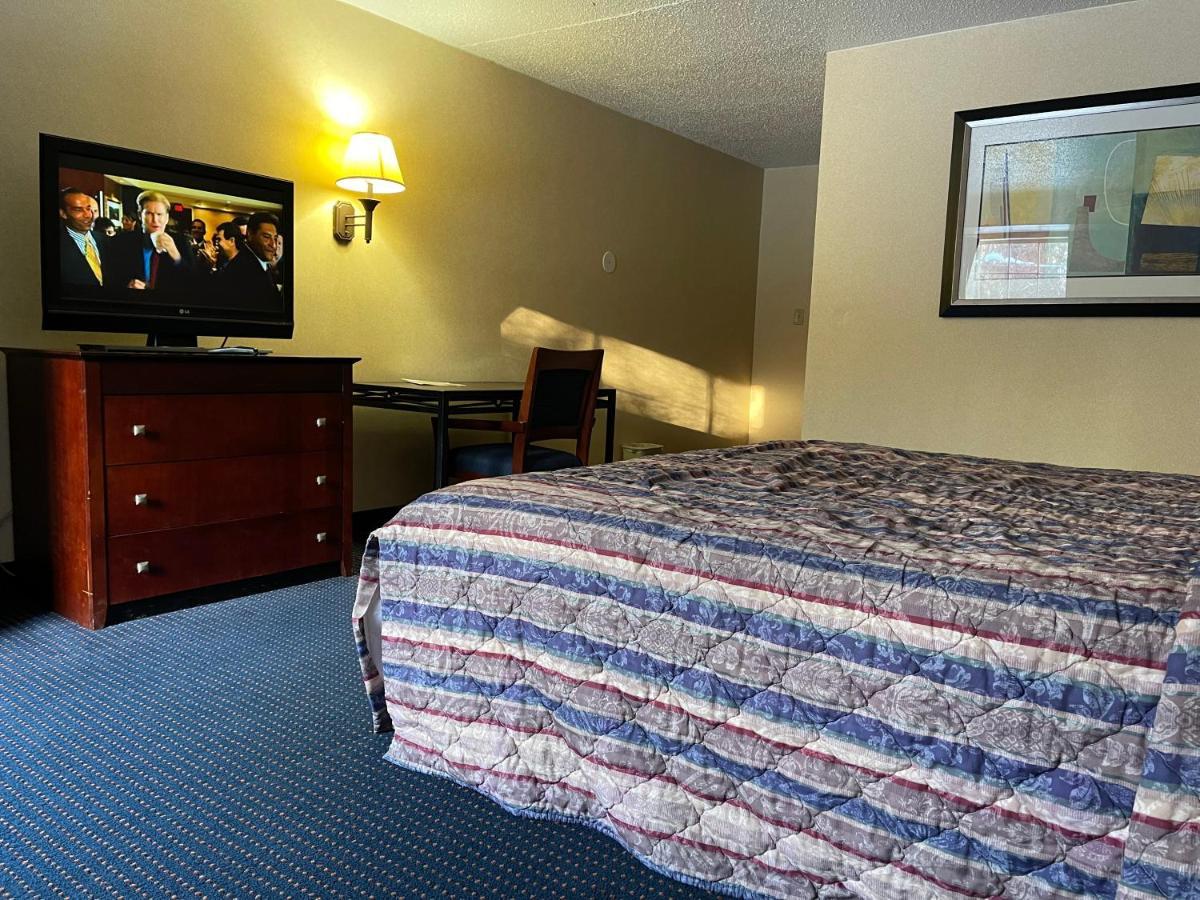 Budget Inn Temple Hills Kültér fotó