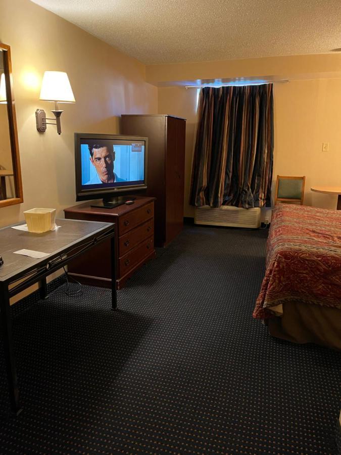 Budget Inn Temple Hills Kültér fotó
