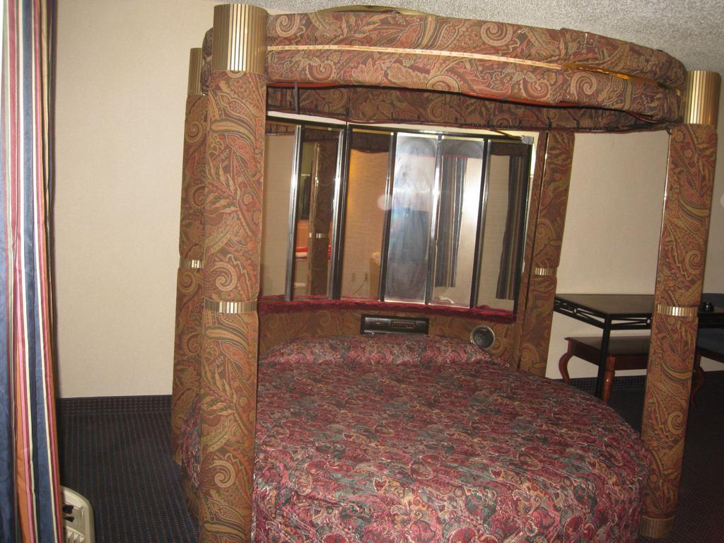Budget Inn Temple Hills Kültér fotó